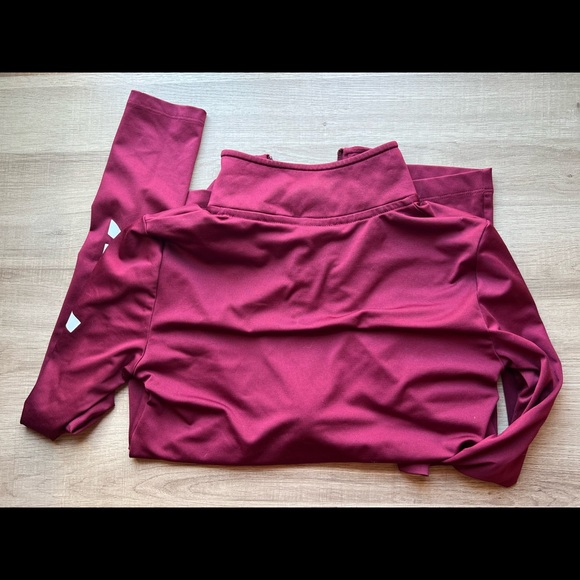 VS Pink Aggie pullover. - Picture 2 of 5